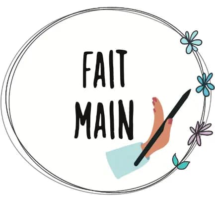 Fait à la main Dessin d'un cercle de fleurs avec le texte "fait main" écrit au milieu