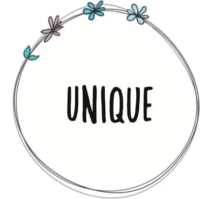 Unique Dessin d'un cercle de fleurs avec le texte "unique" écrit au milieu